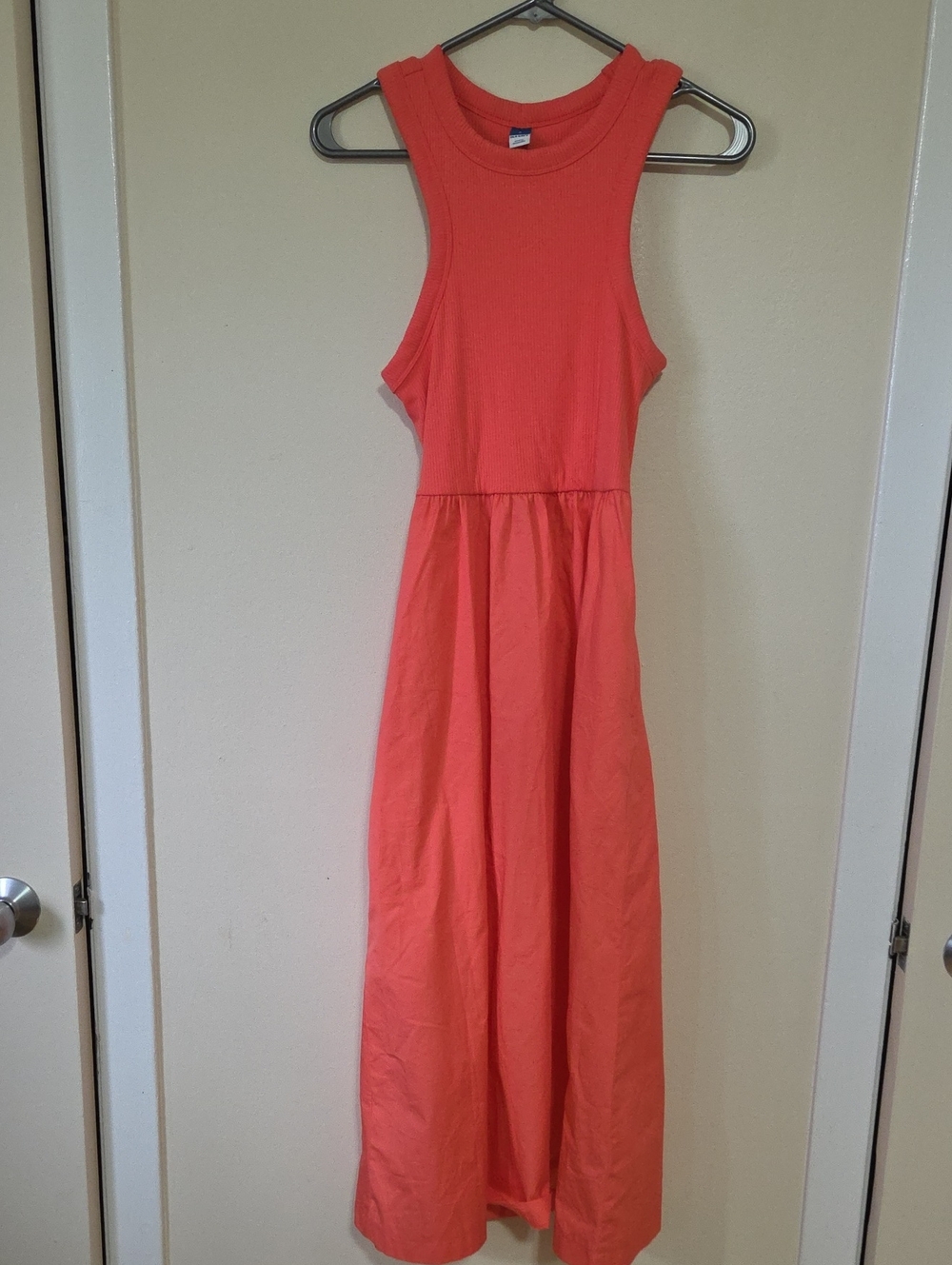 Old Navy Coral Sleeveless Maxi Dress with pockets